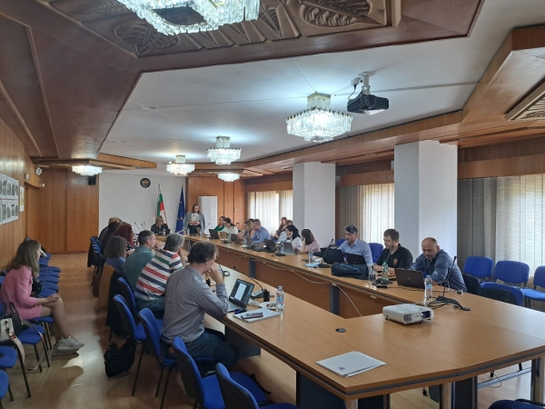 Improving competence through training of municipal employees on the project